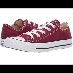 NWT - Maroon converse all star - 6.5 women’s